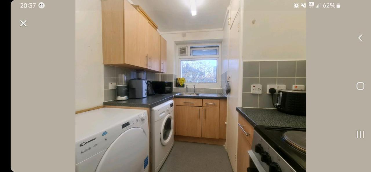 Appartement R1 Superking Sized Bed & 65" Tv On The Wall In Clapham à Londres Extérieur photo