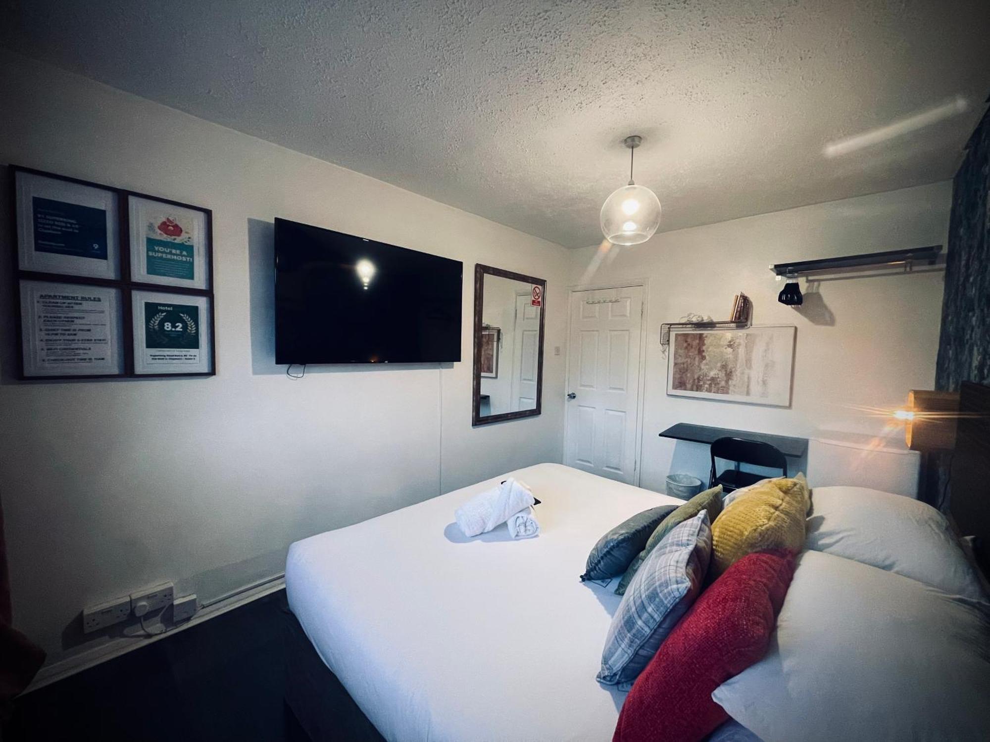 Appartement R1 Superking Sized Bed & 65" Tv On The Wall In Clapham à Londres Extérieur photo