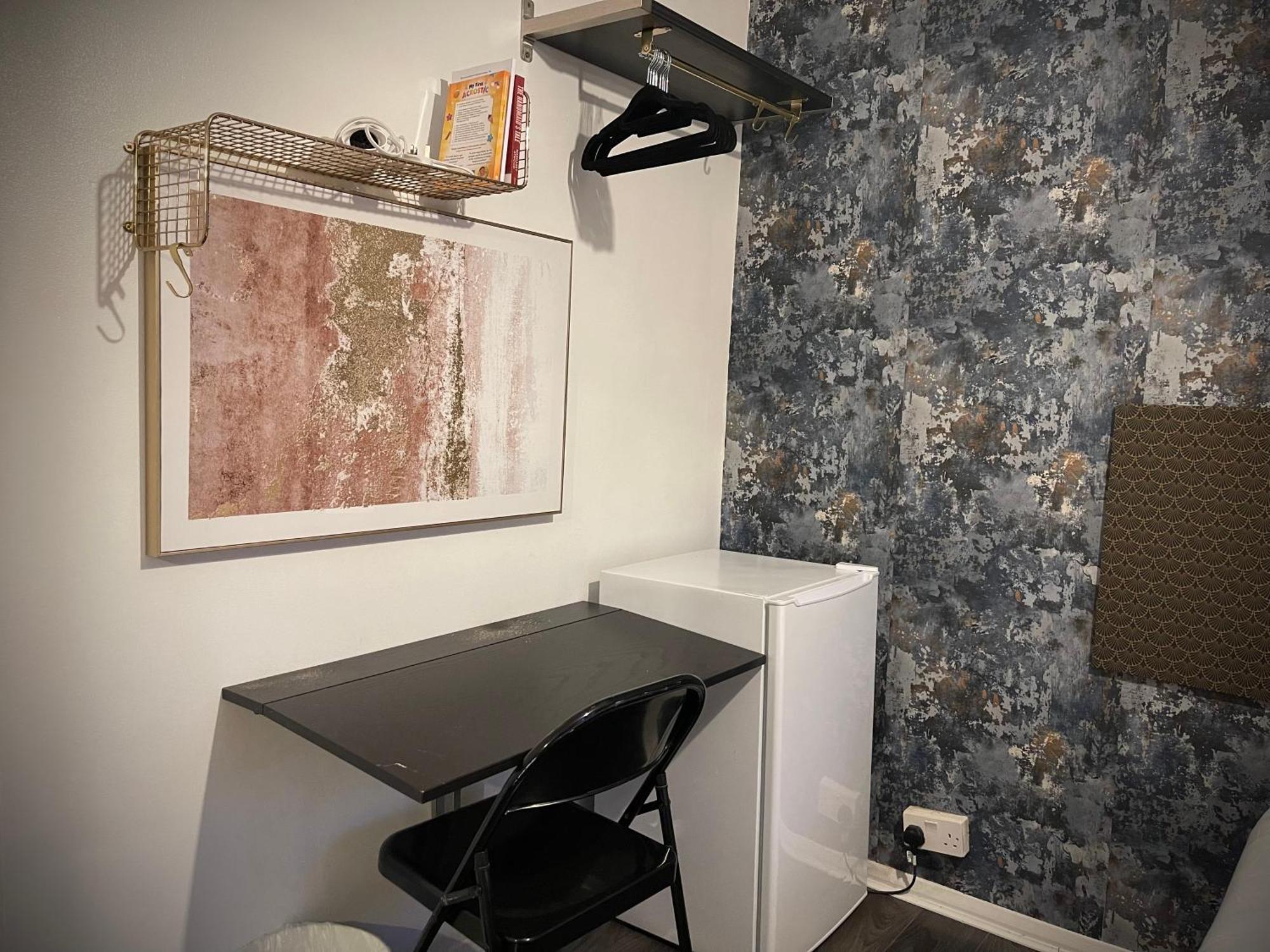 Appartement R1 Superking Sized Bed & 65" Tv On The Wall In Clapham à Londres Extérieur photo