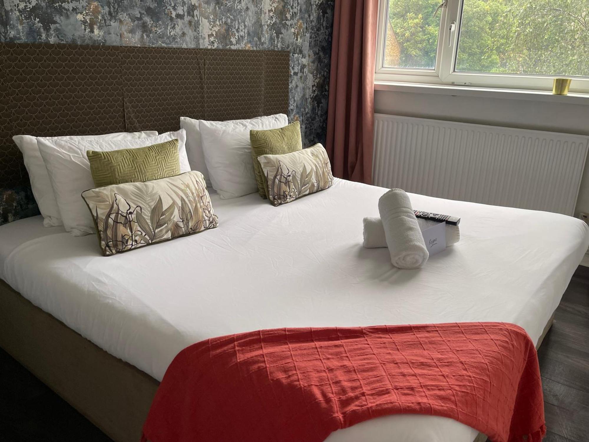 Appartement R1 Superking Sized Bed & 65" Tv On The Wall In Clapham à Londres Extérieur photo